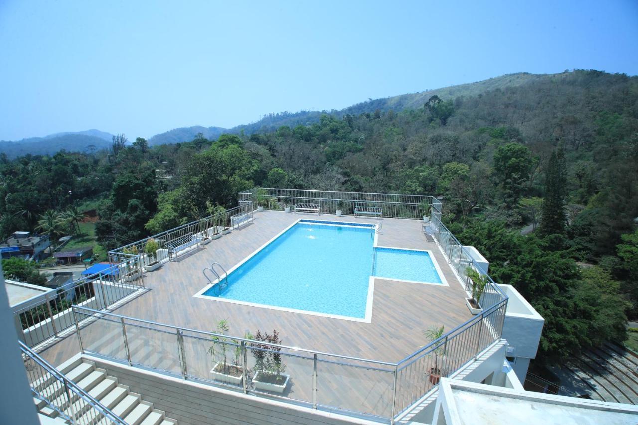 Hotel Sterling Thekkady Esterno foto
