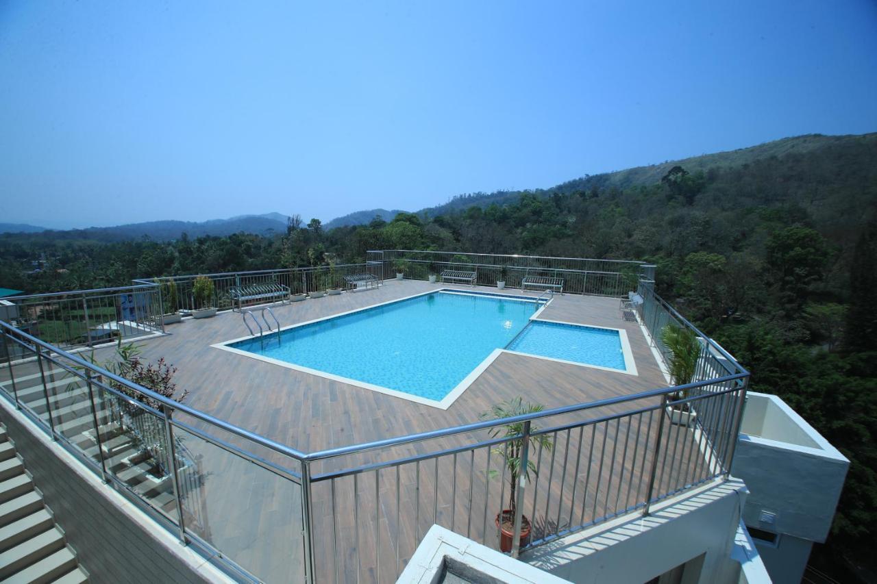 Hotel Sterling Thekkady Esterno foto