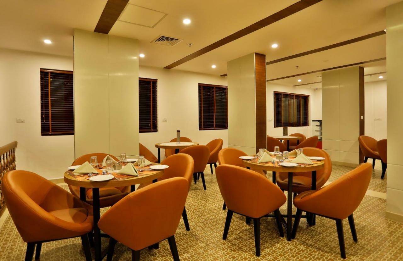 Hotel Sterling Thekkady Esterno foto