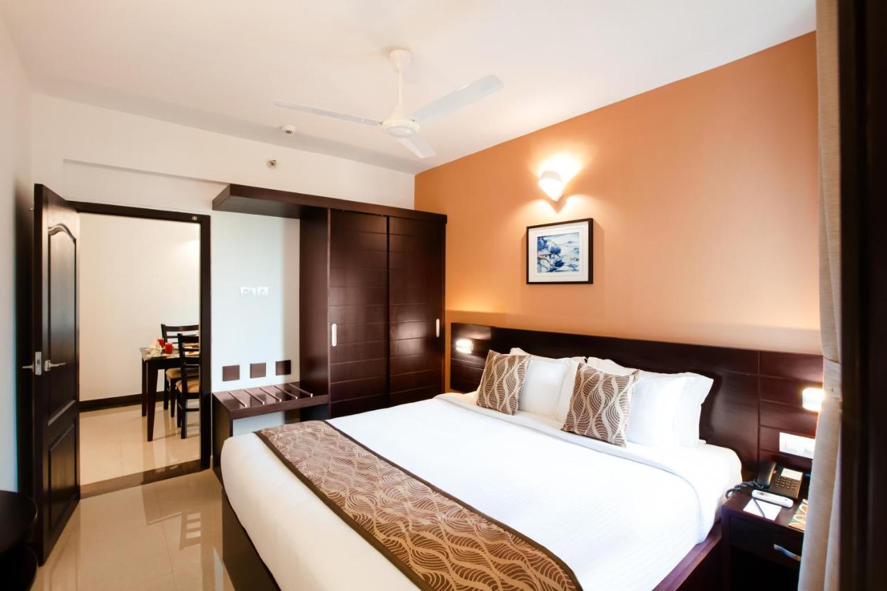 Hotel Sterling Thekkady Esterno foto