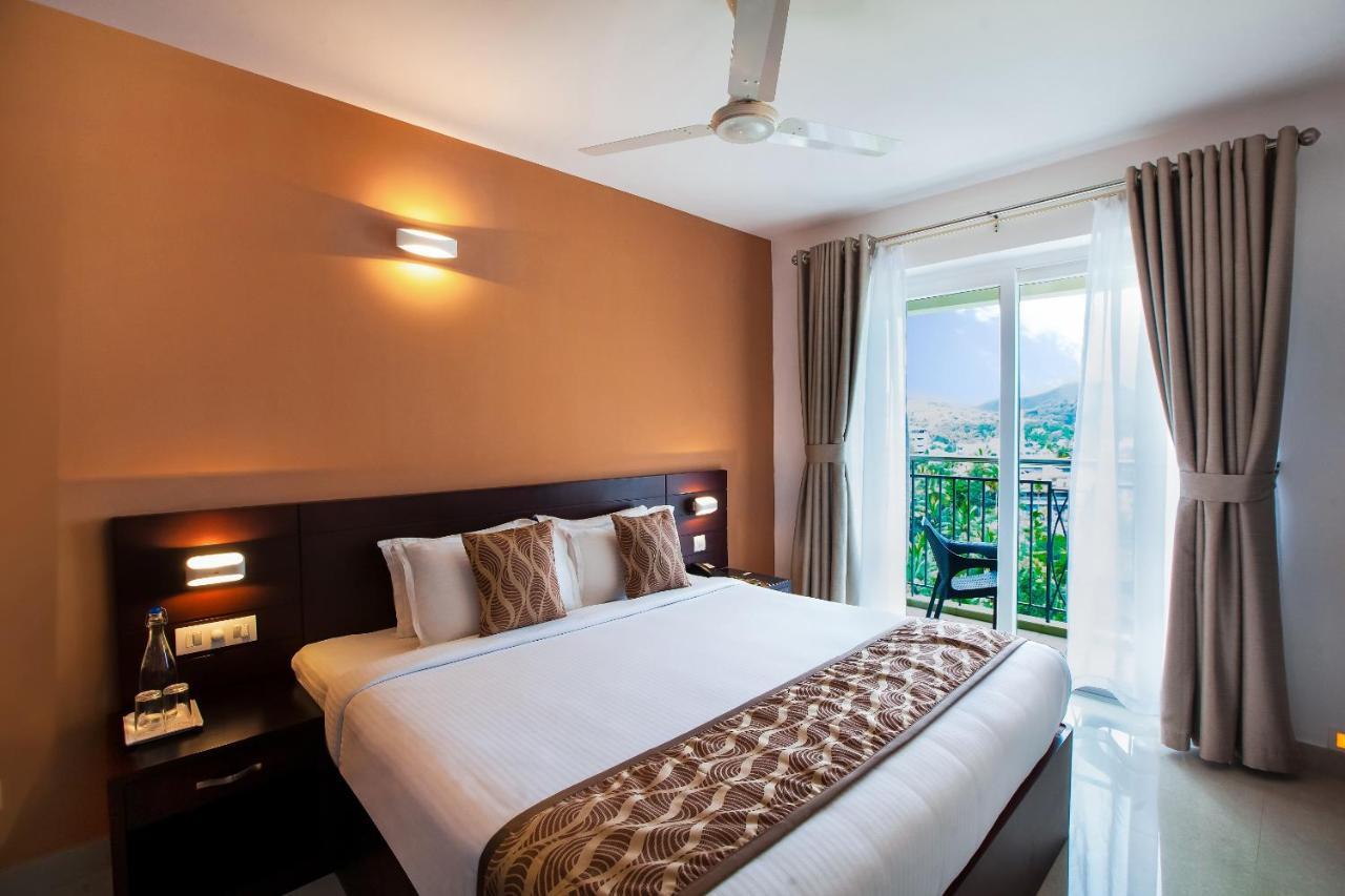 Hotel Sterling Thekkady Esterno foto