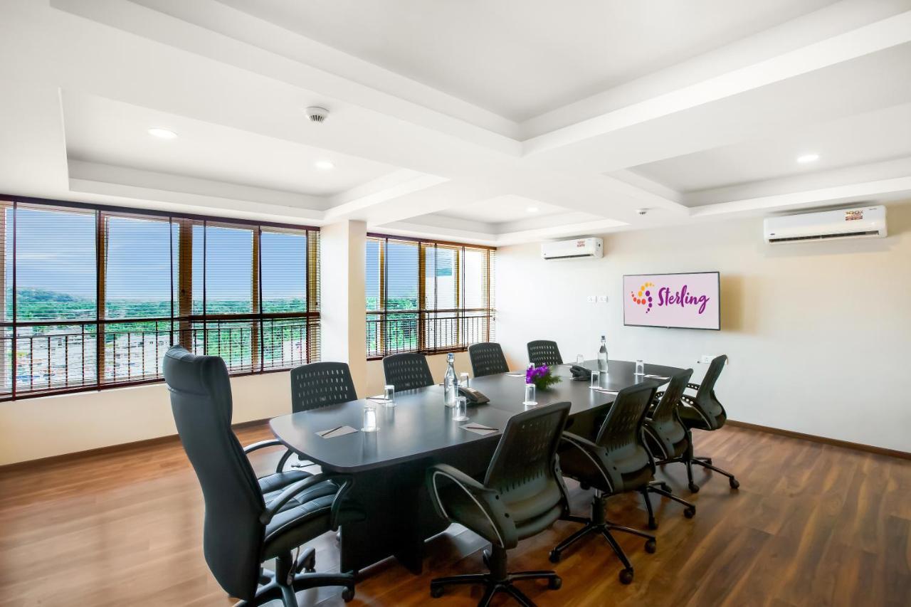 Hotel Sterling Thekkady Esterno foto