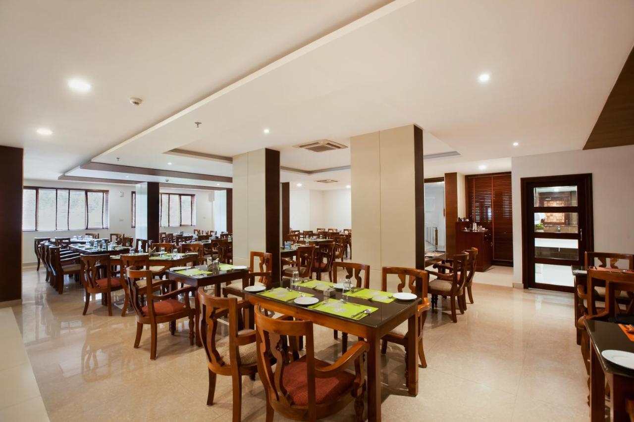 Hotel Sterling Thekkady Esterno foto