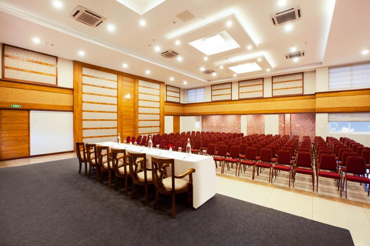 Hotel Sterling Thekkady Esterno foto
