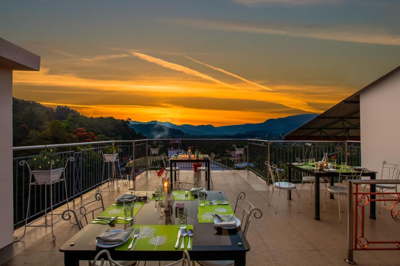 Hotel Sterling Thekkady Esterno foto